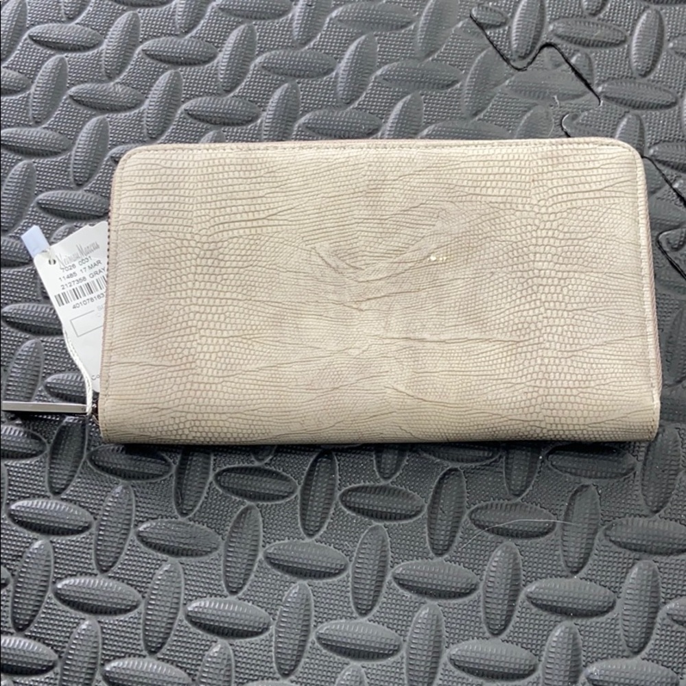 NWT Neiman Marcus wallet